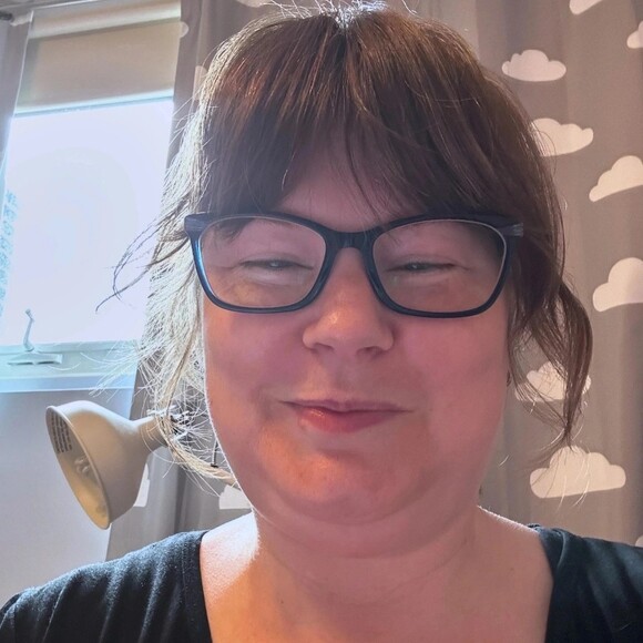 debbieiamwoman